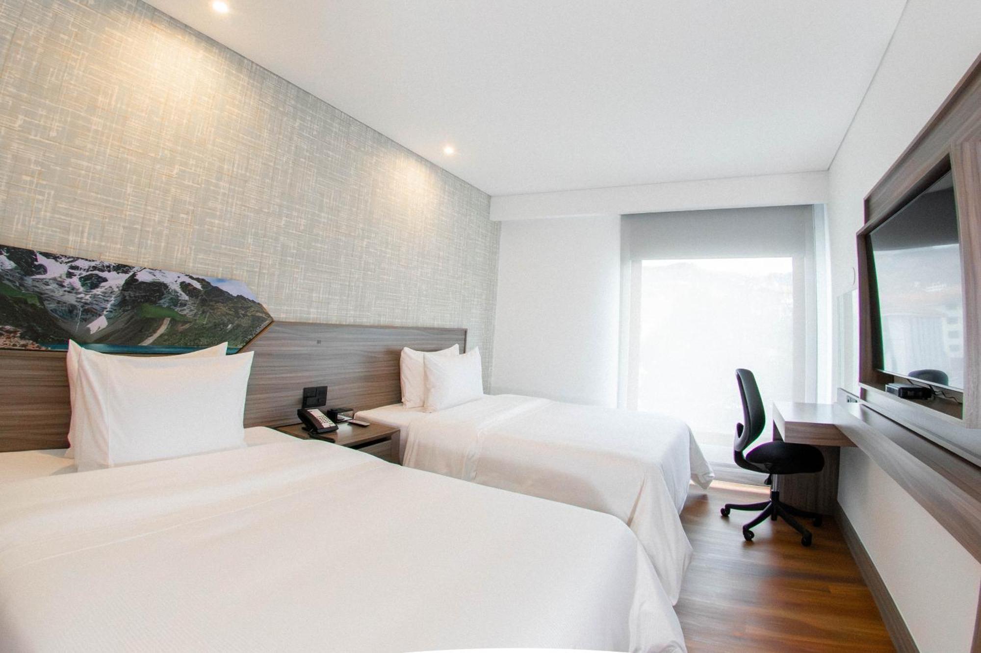 Hampton By Hilton Hotel
