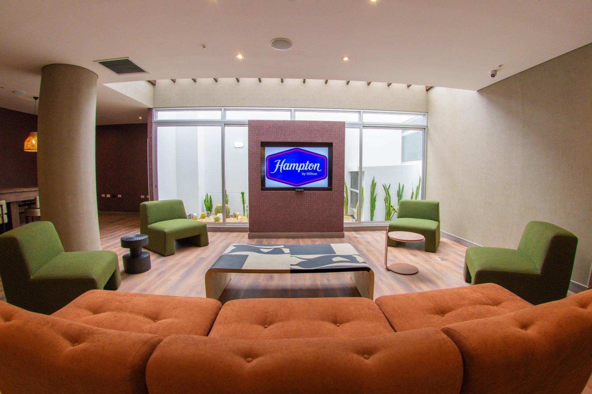 Hampton By Hilton Hotel 3*