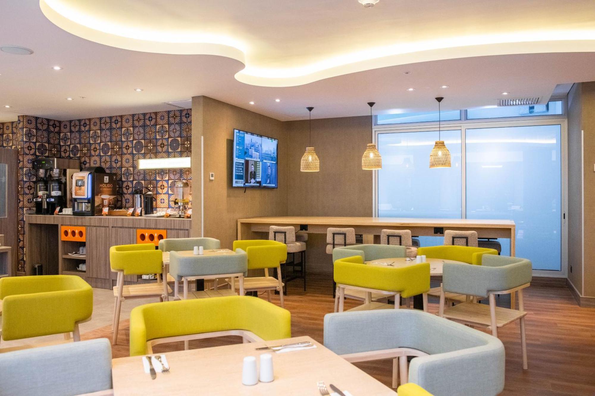 Hampton By Hilton Hotel 3*